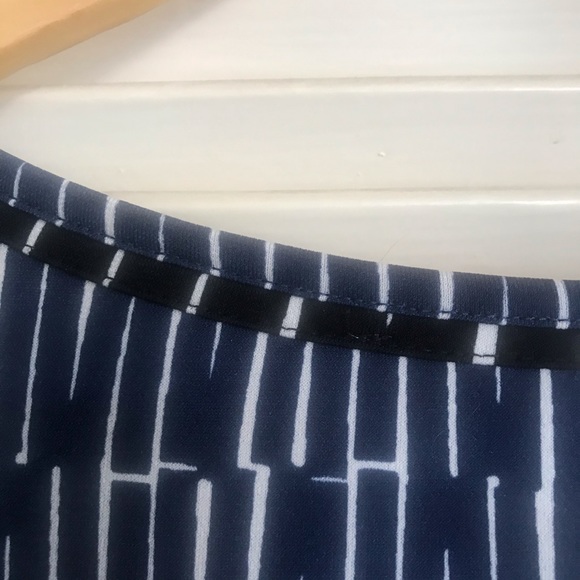 Max Studio Dress Medium - Picture 4 of 4